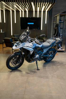 BMW R 1300 GS PLUS BMW R 1300 GS PLUS